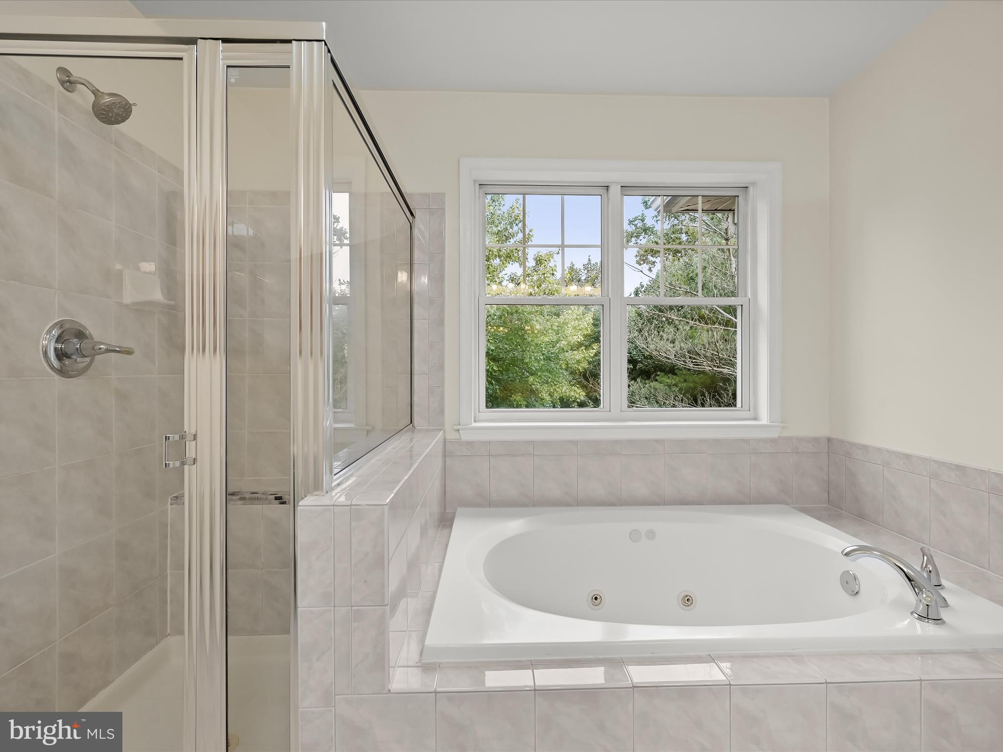 FAIRWAY VILLAS - Residential