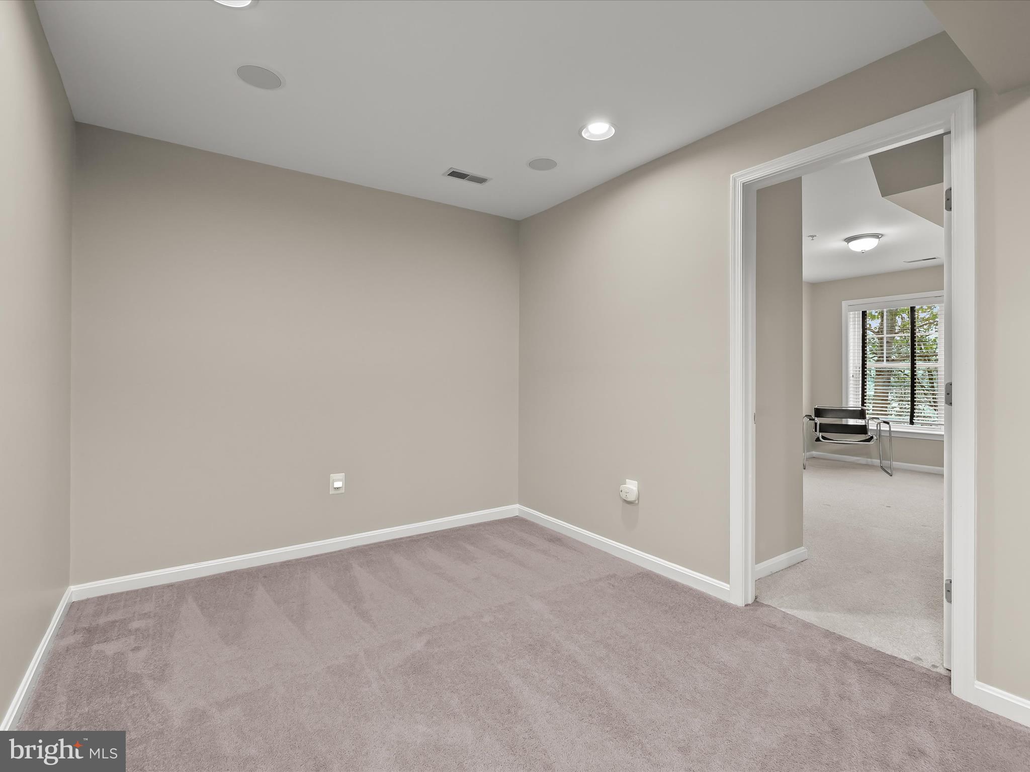 FAIRWAY VILLAS - Residential