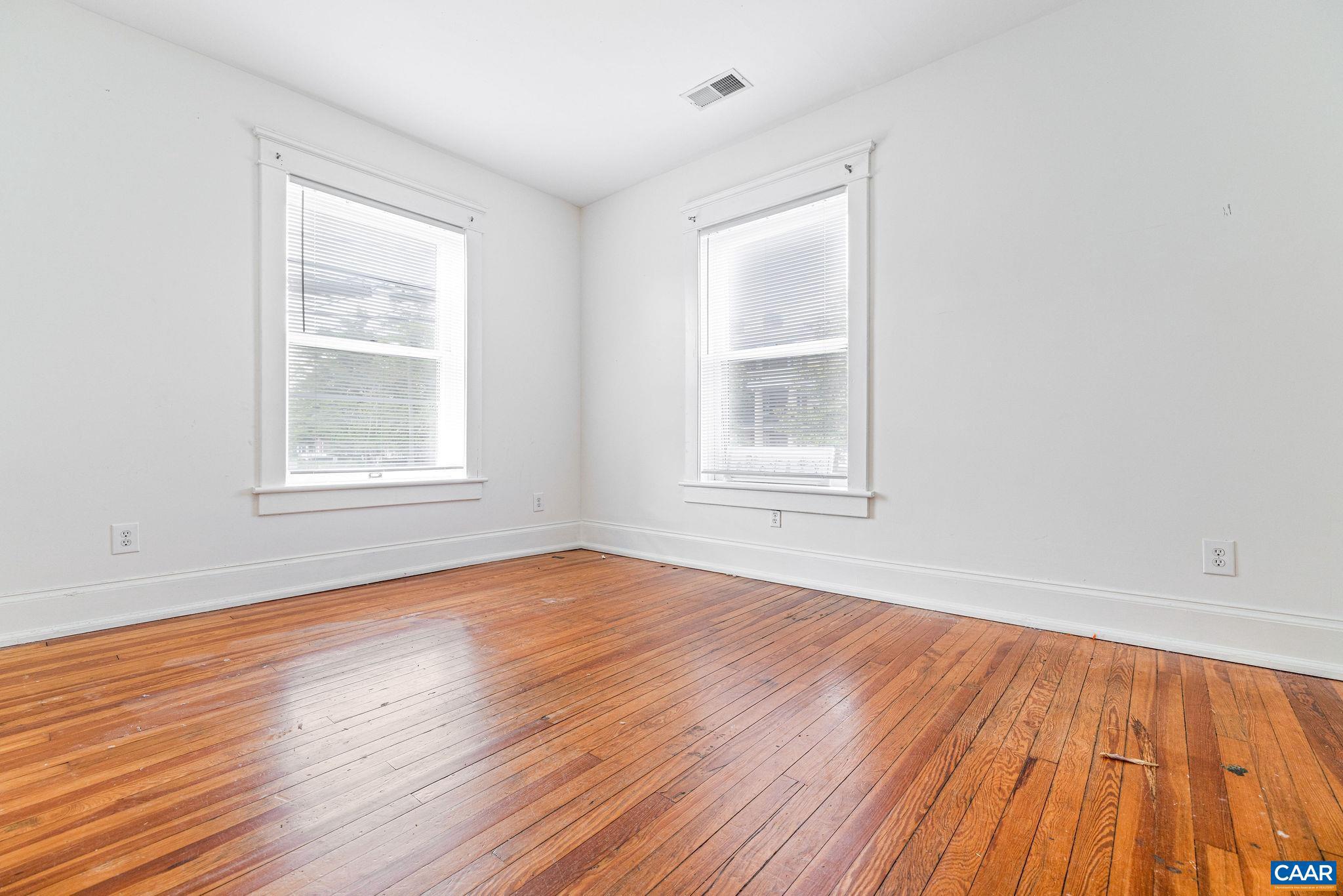 PRESTON HEIGHTS - Residential