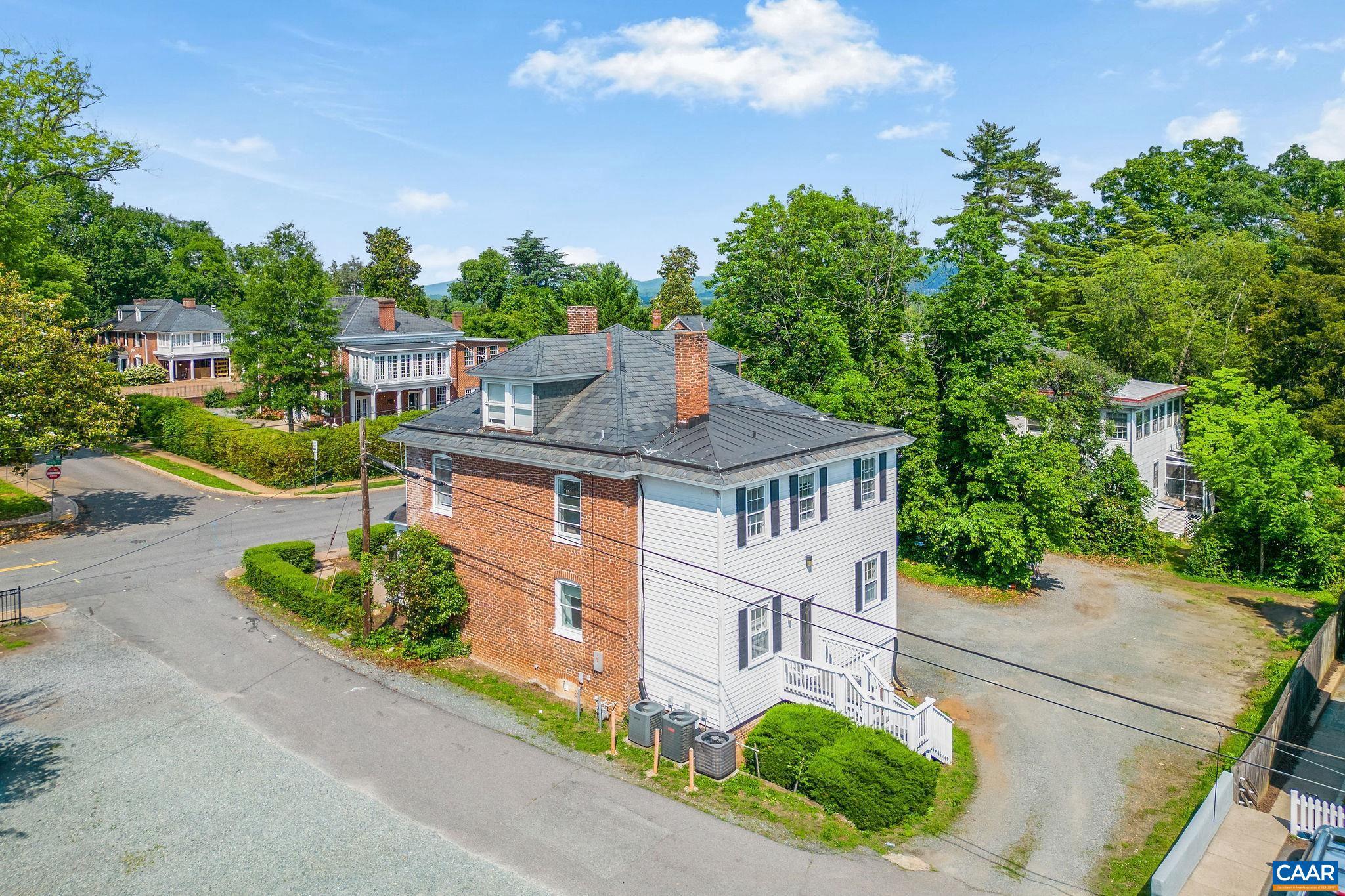 PRESTON HEIGHTS - Residential