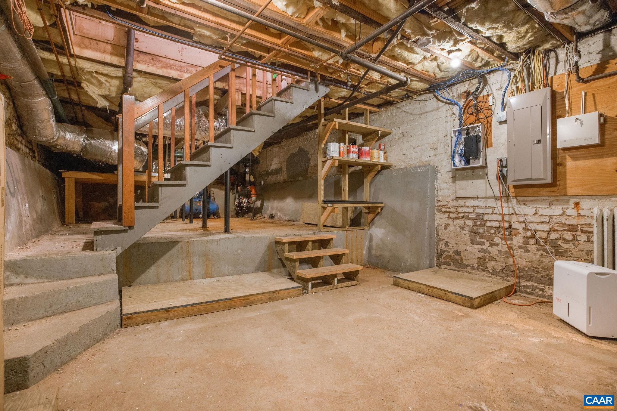 PRESTON HEIGHTS - Residential