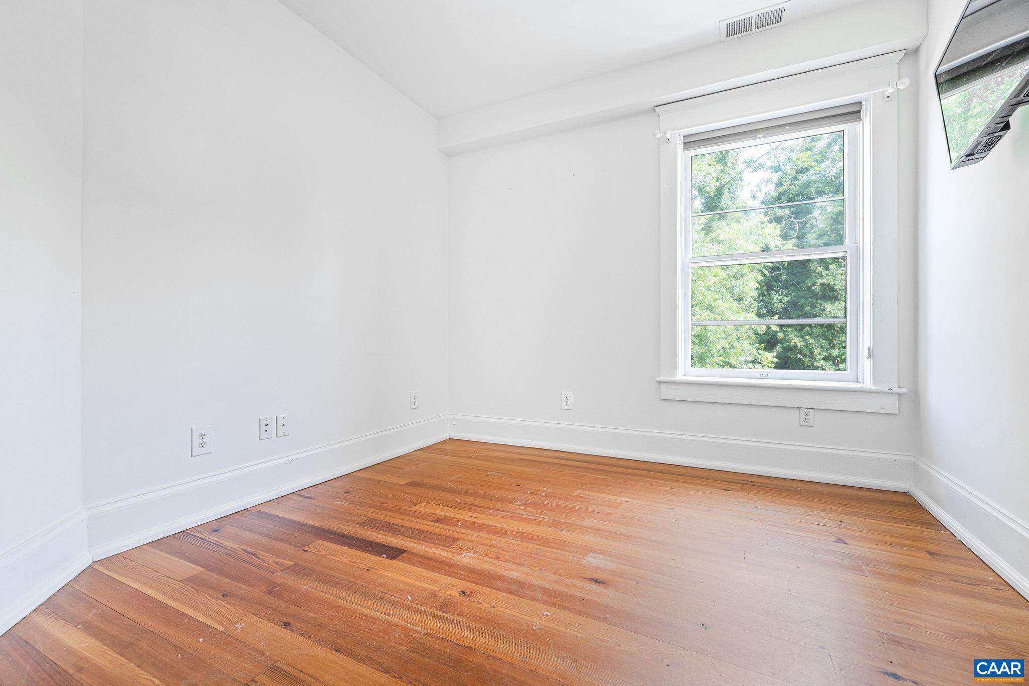 PRESTON HEIGHTS - Residential