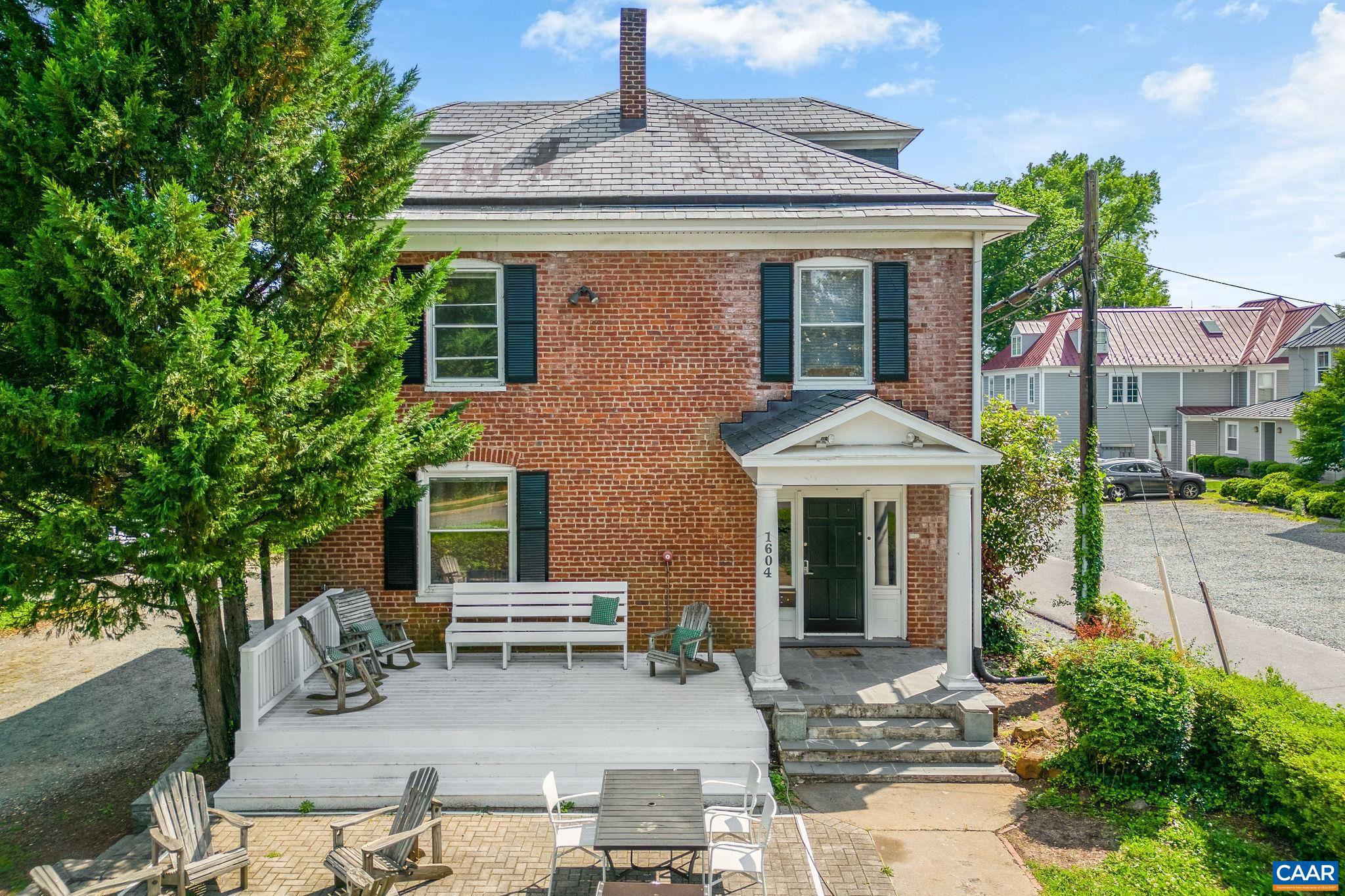 PRESTON HEIGHTS - Residential