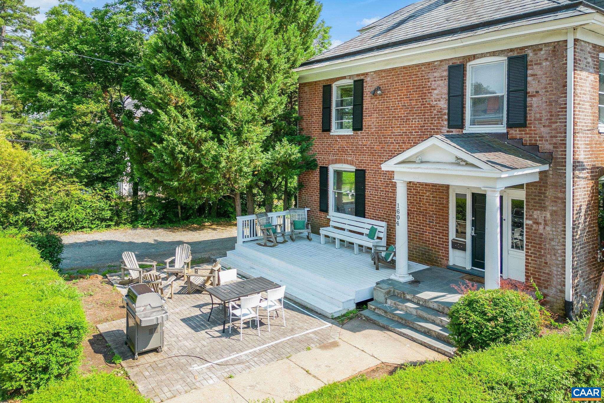 PRESTON HEIGHTS - Residential