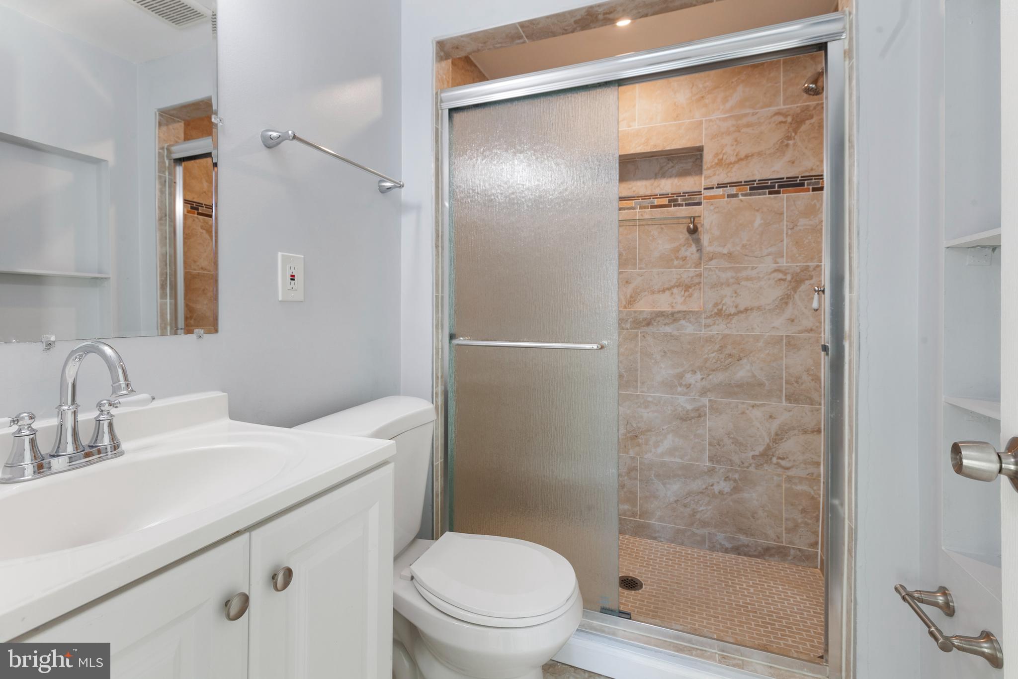 HAMPDEN HISTORIC DISTRICT - Residential Lease