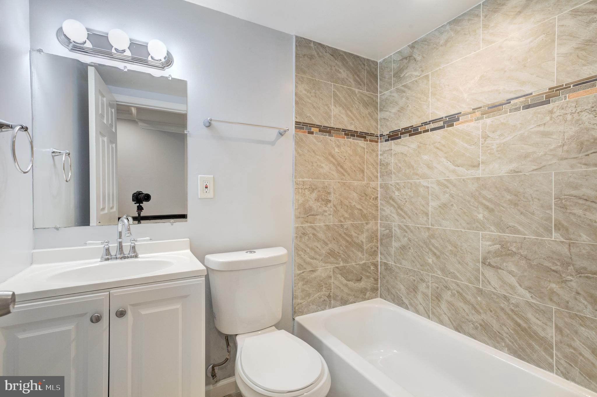 HAMPDEN HISTORIC DISTRICT - Residential Lease