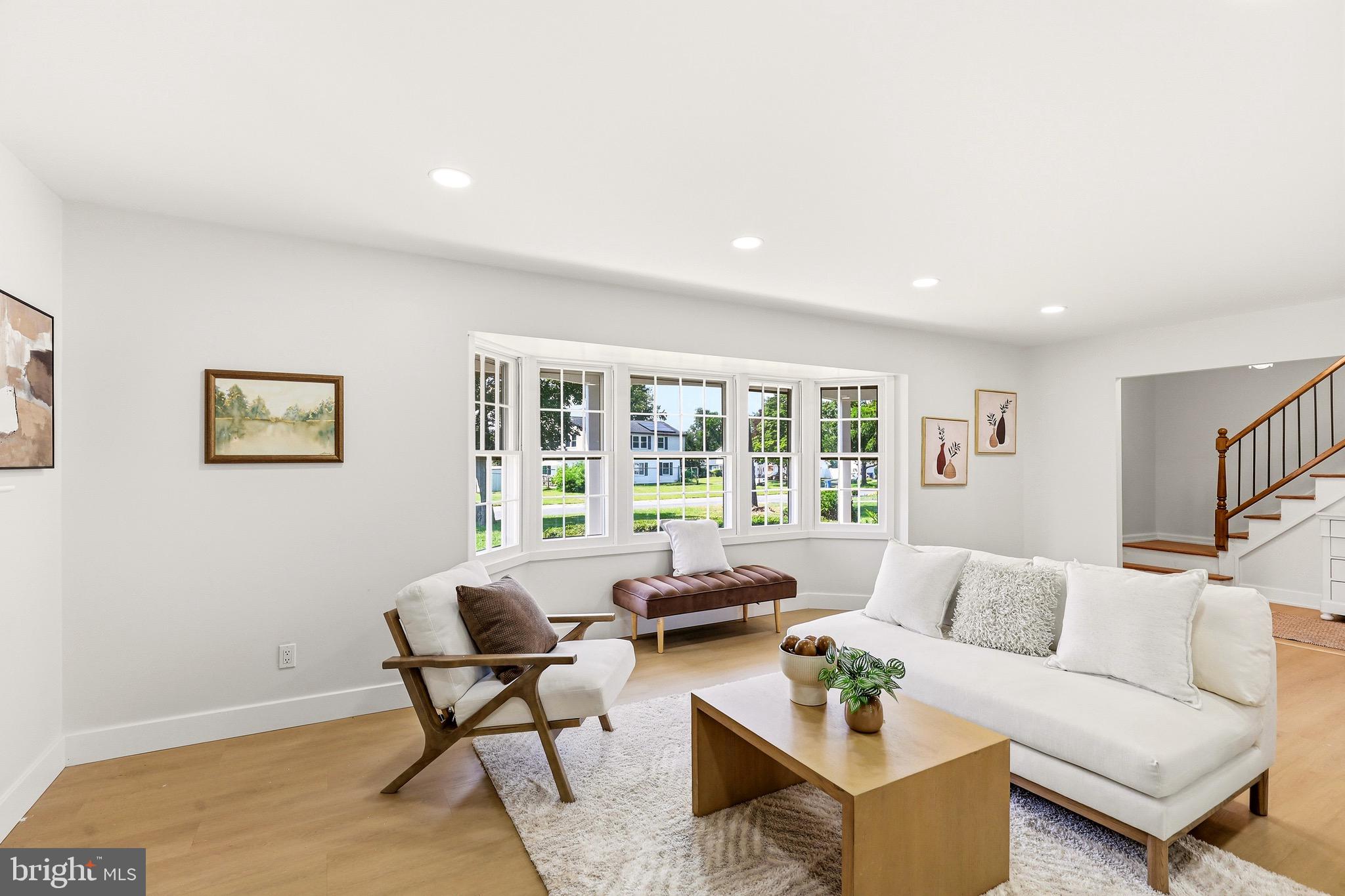 10 TUCKER COURT