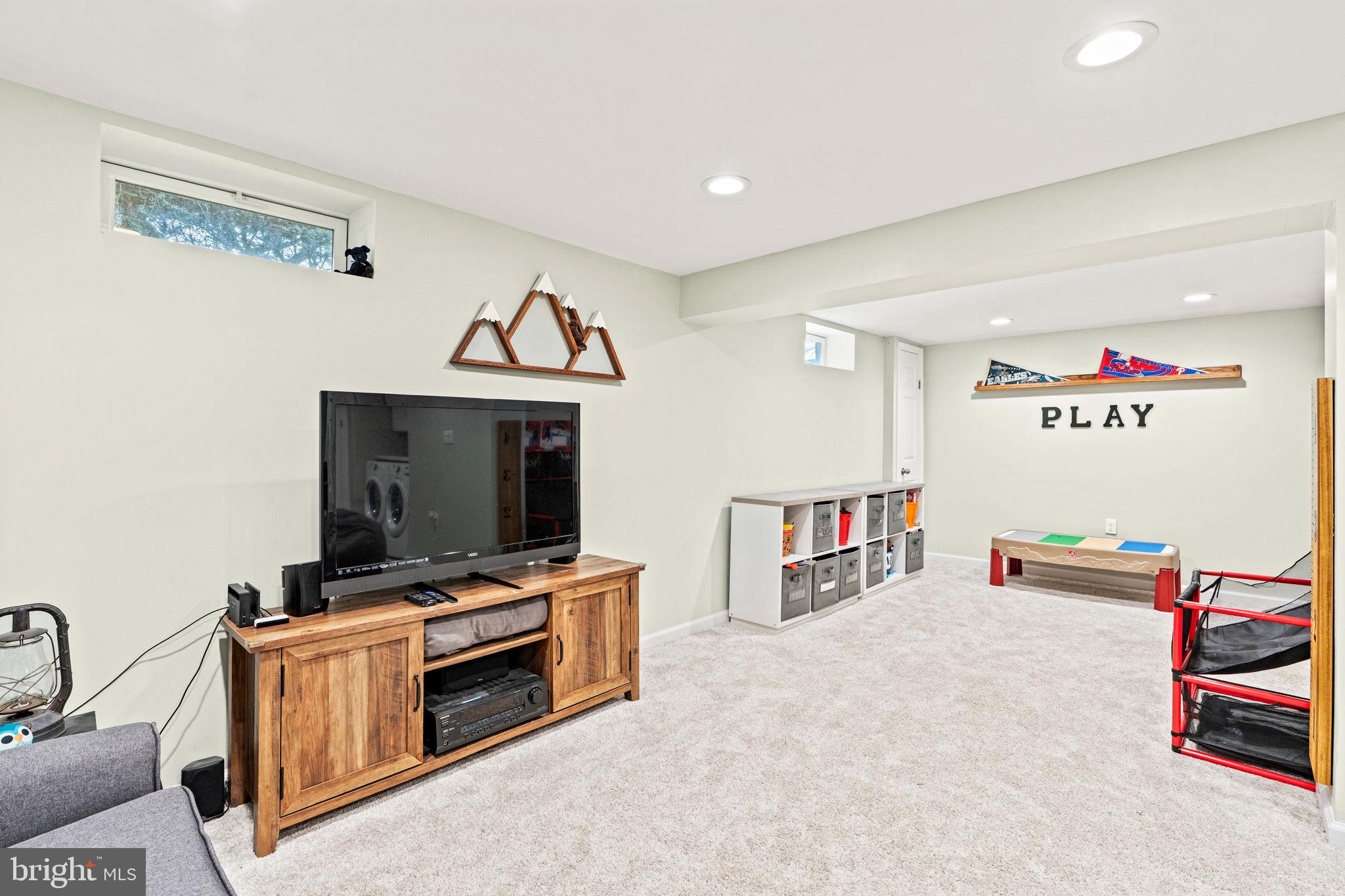 CROOKED HILL - Residential