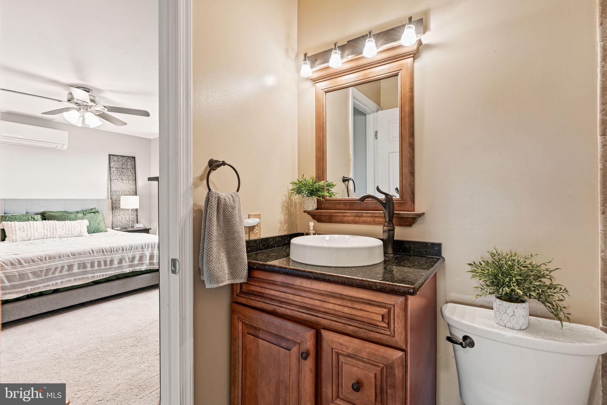 CROOKED HILL - Residential