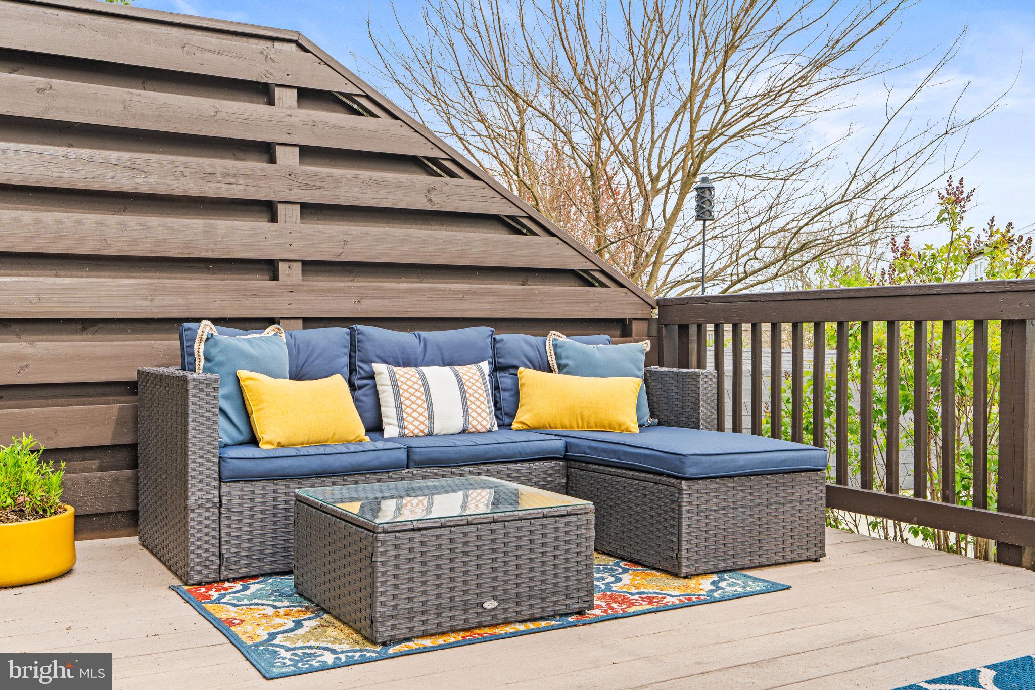 CROOKED HILL - Residential