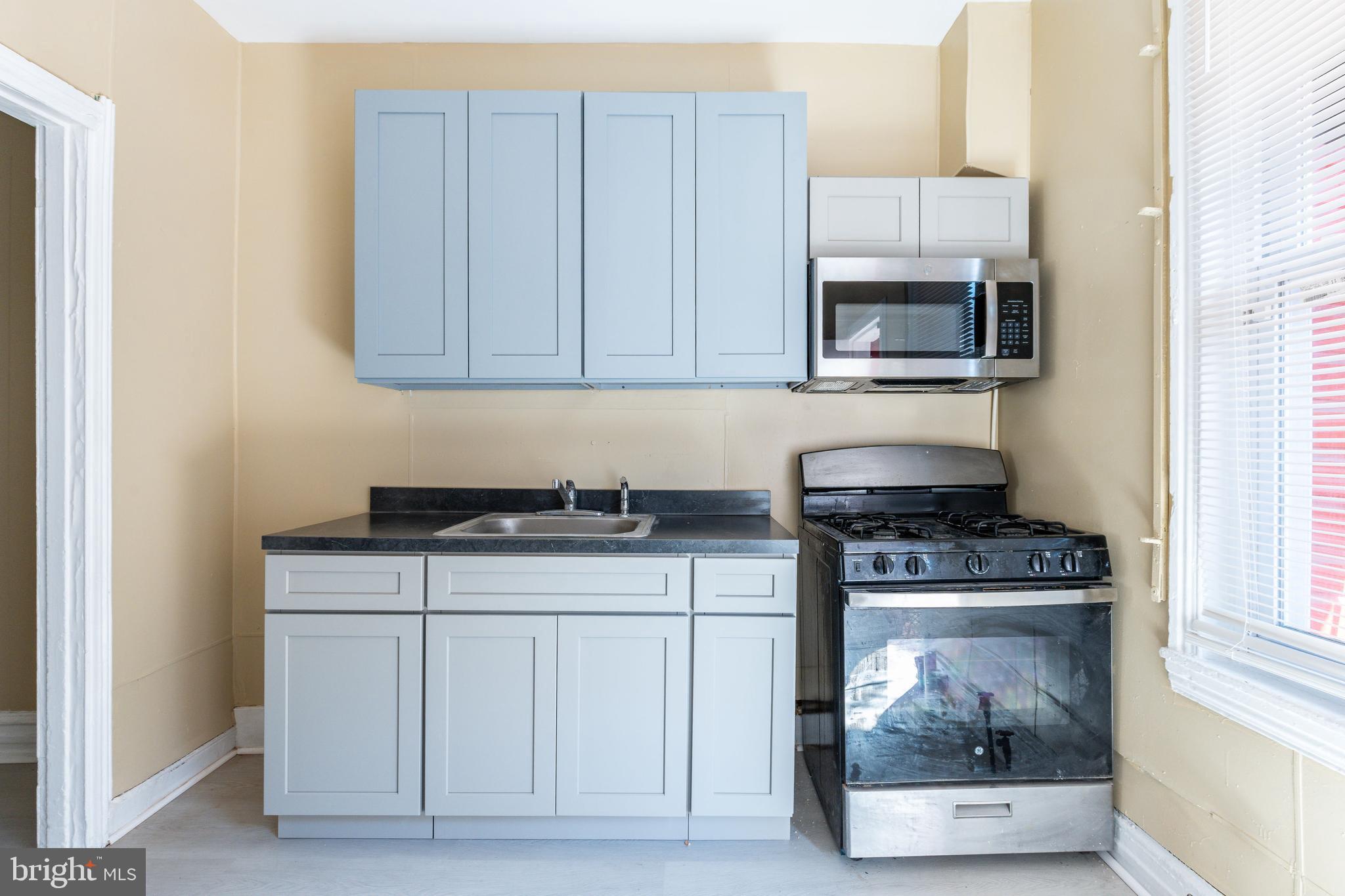 STRAWBERRY MANSION - Residential