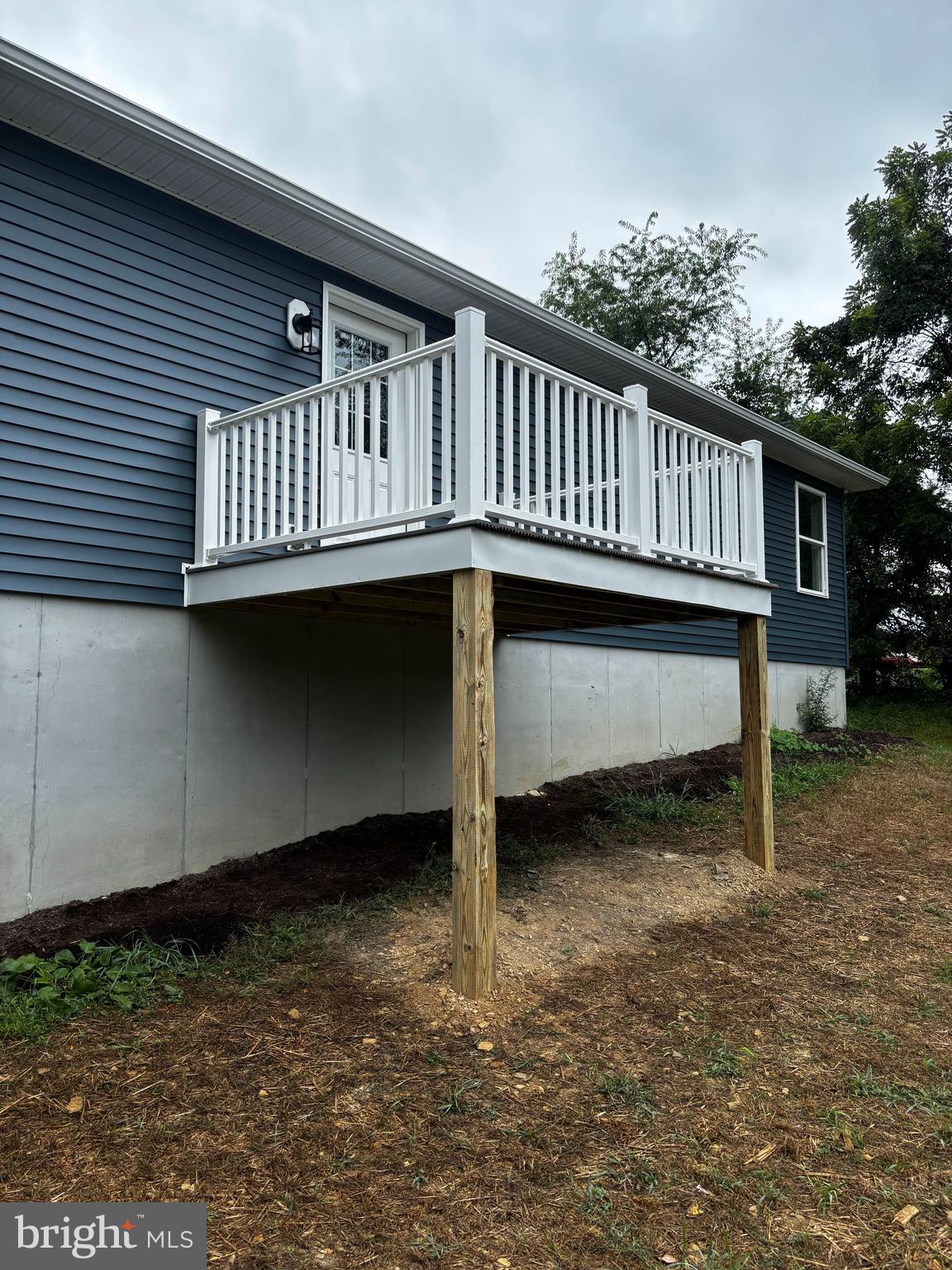 17 APPLE ORCHARD TRAIL