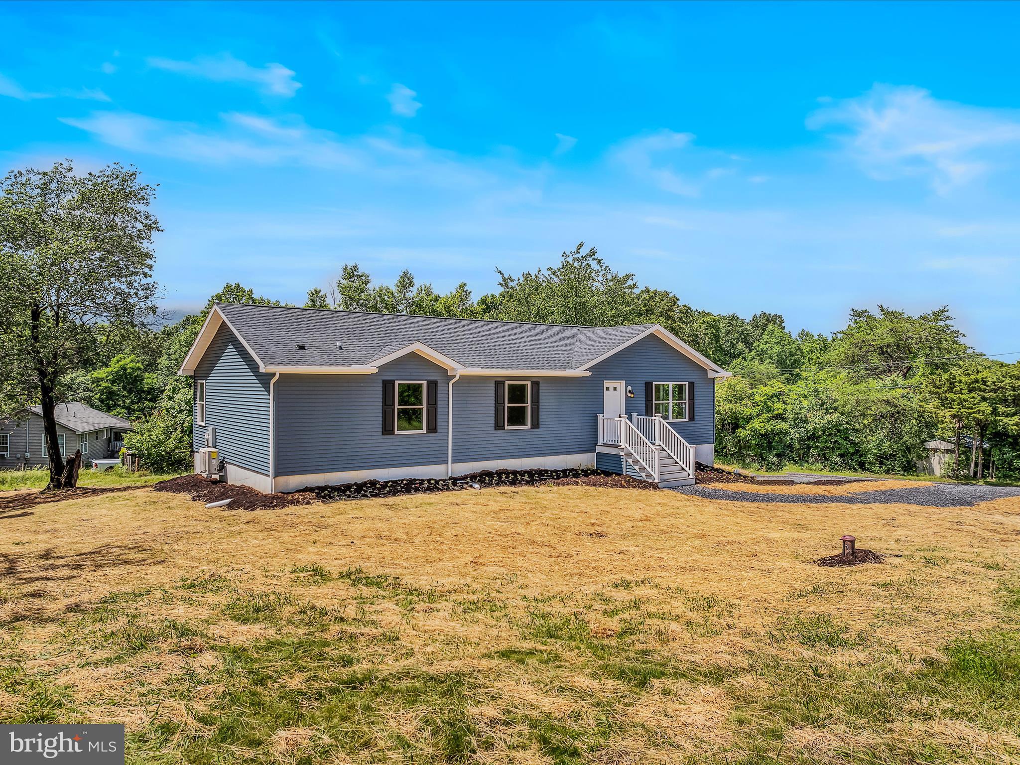17 APPLE ORCHARD TRAIL