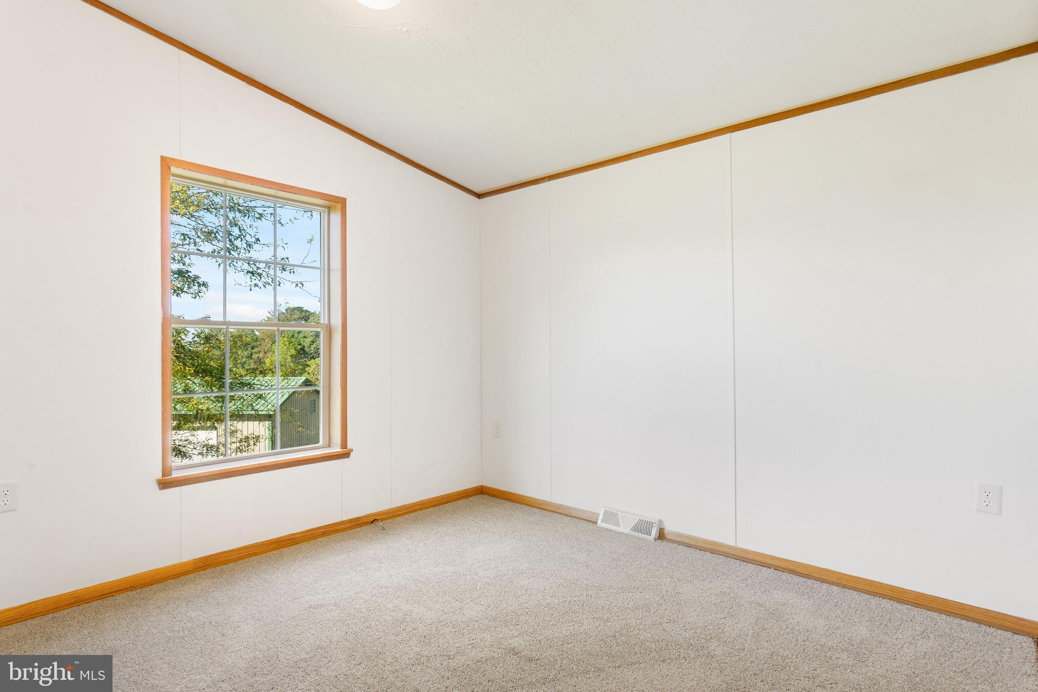 EAGLE VIEW MOBILE HOME PK - Residential