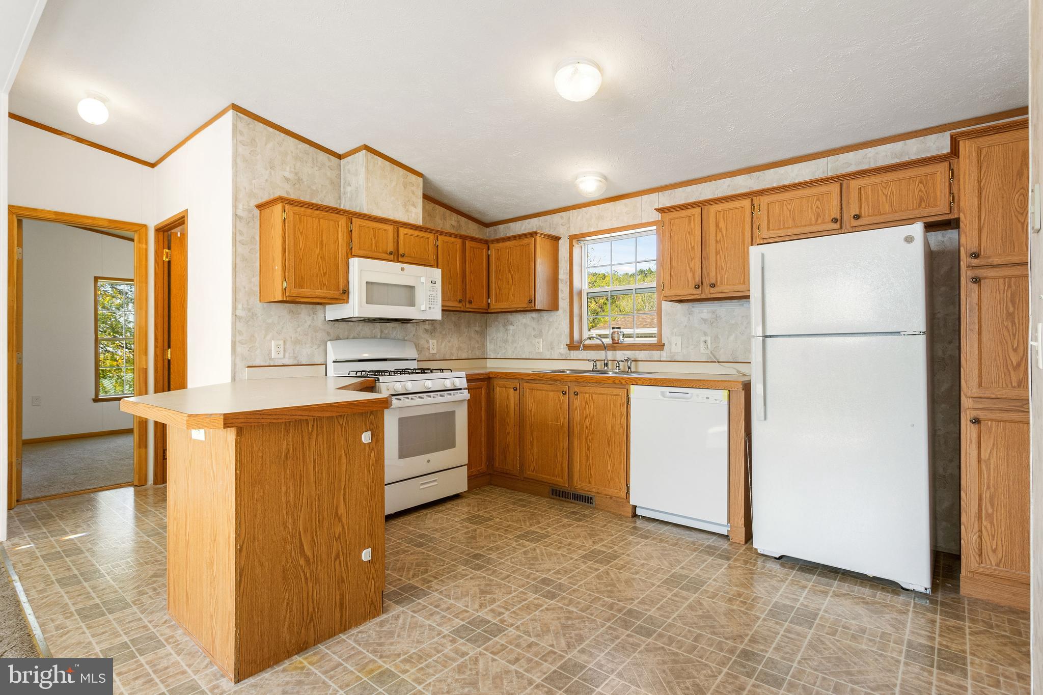 EAGLE VIEW MOBILE HOME PK - Residential