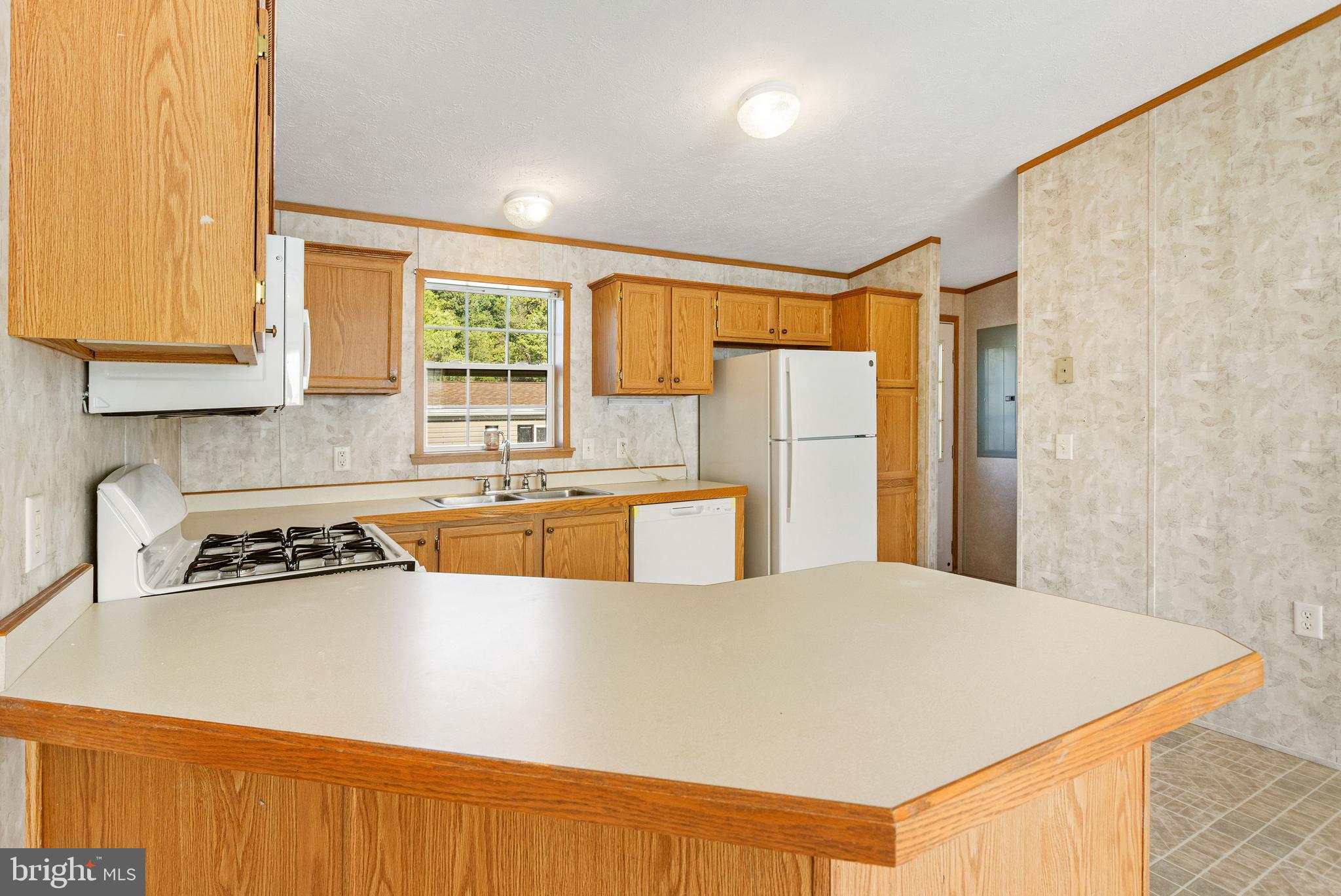 EAGLE VIEW MOBILE HOME PK - Residential