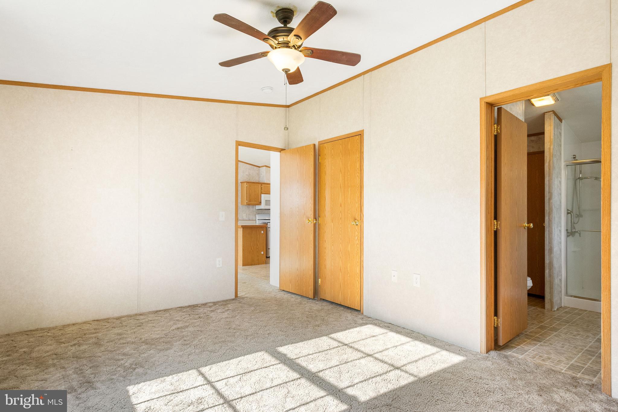 EAGLE VIEW MOBILE HOME PK - Residential