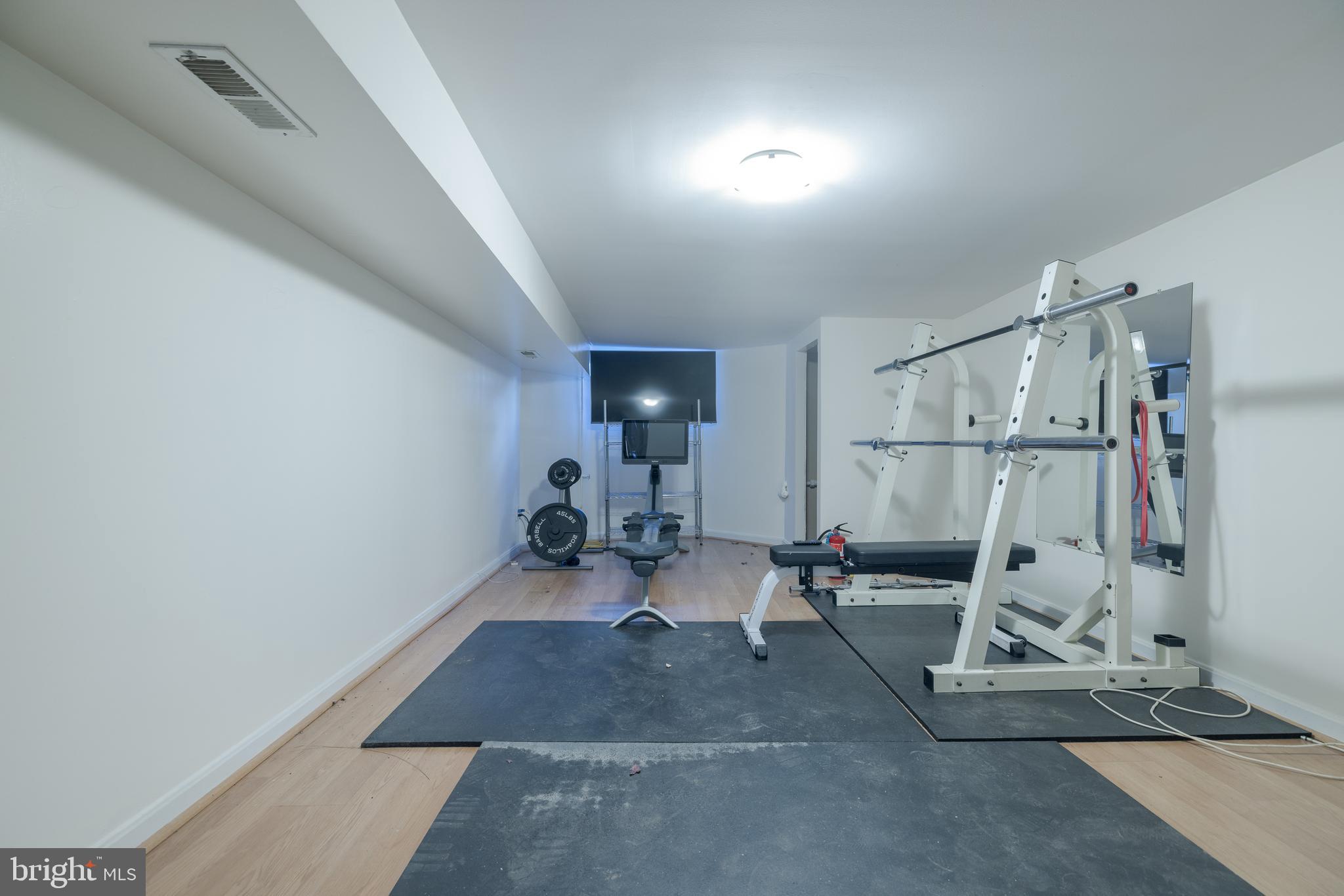 HAMPDEN HISTORIC DISTRICT - Residential Lease