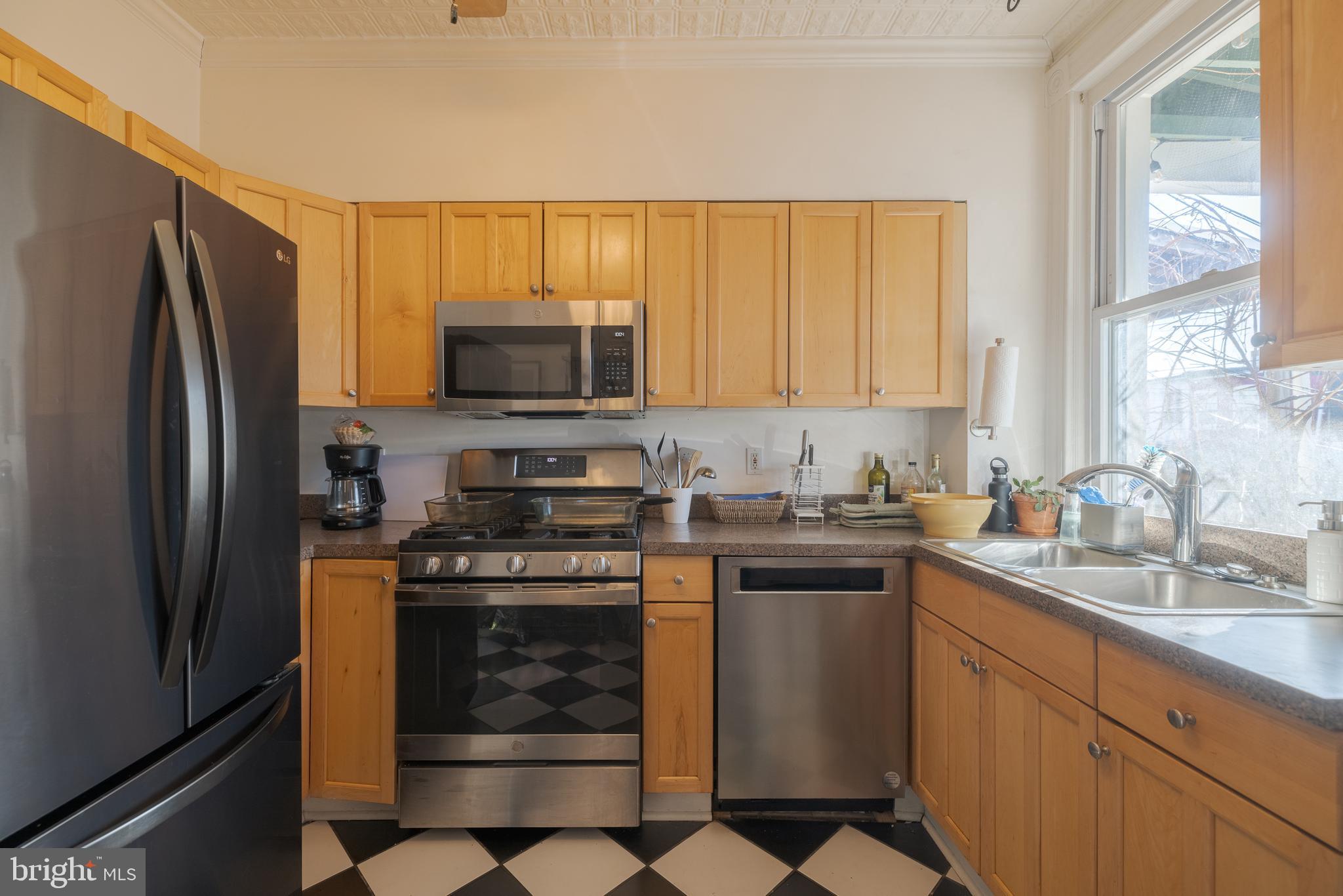 HAMPDEN HISTORIC DISTRICT - Residential Lease