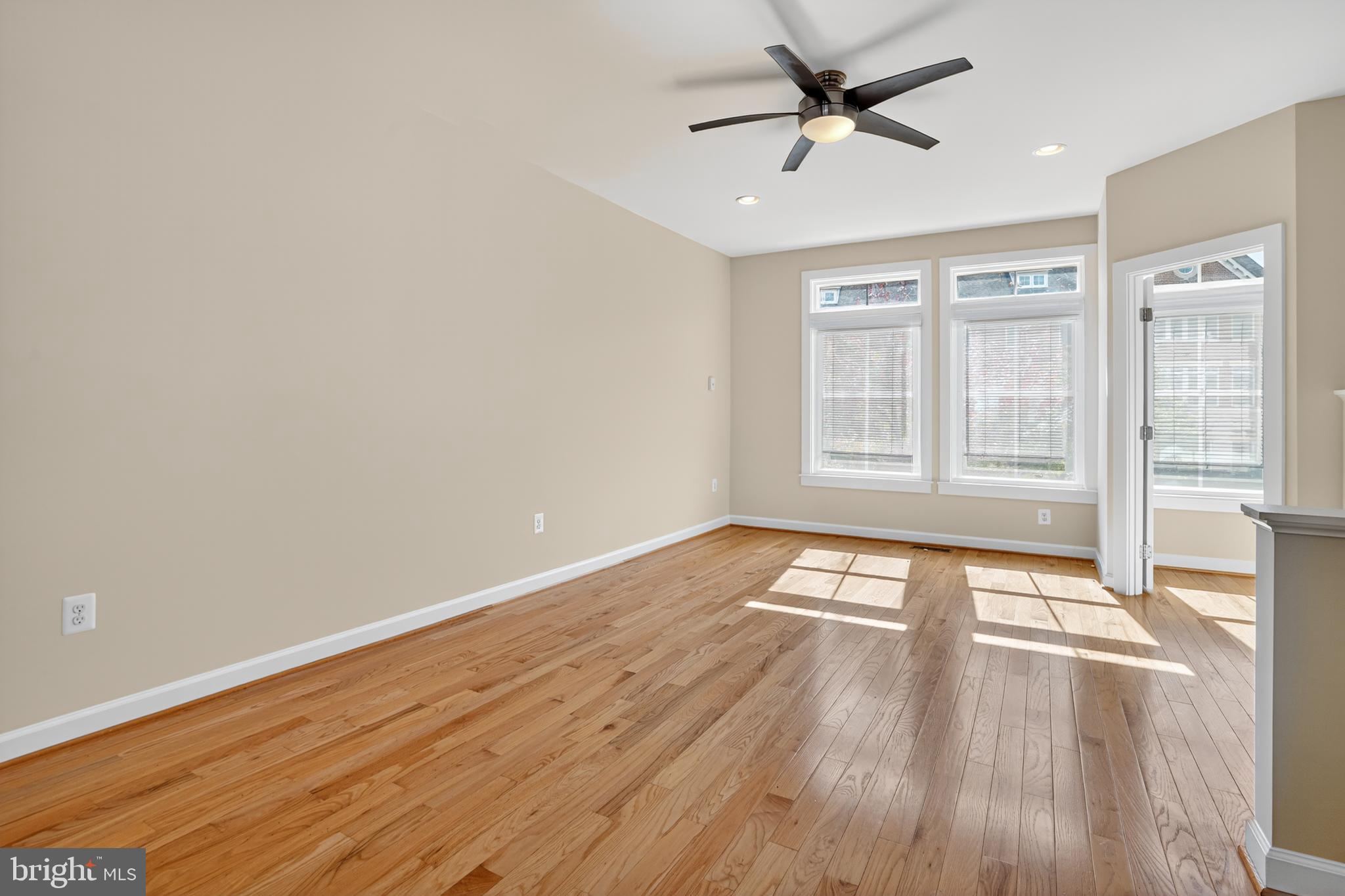 ONE LOUDOUN - Residential Lease