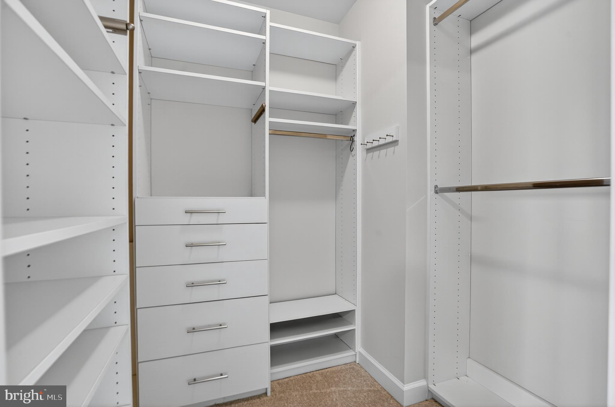 ONE LOUDOUN - Residential Lease