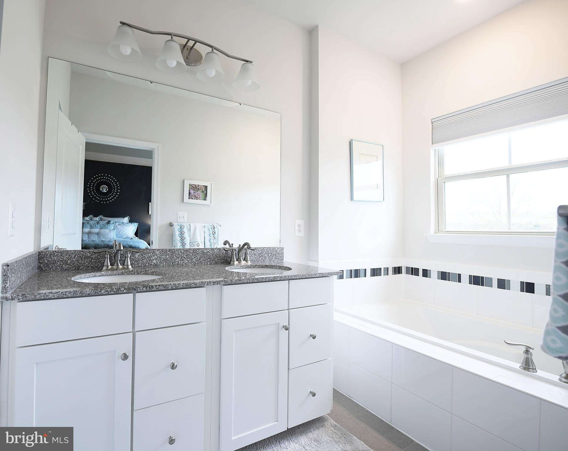 TOWNES AT BYNUM RUN - Residential