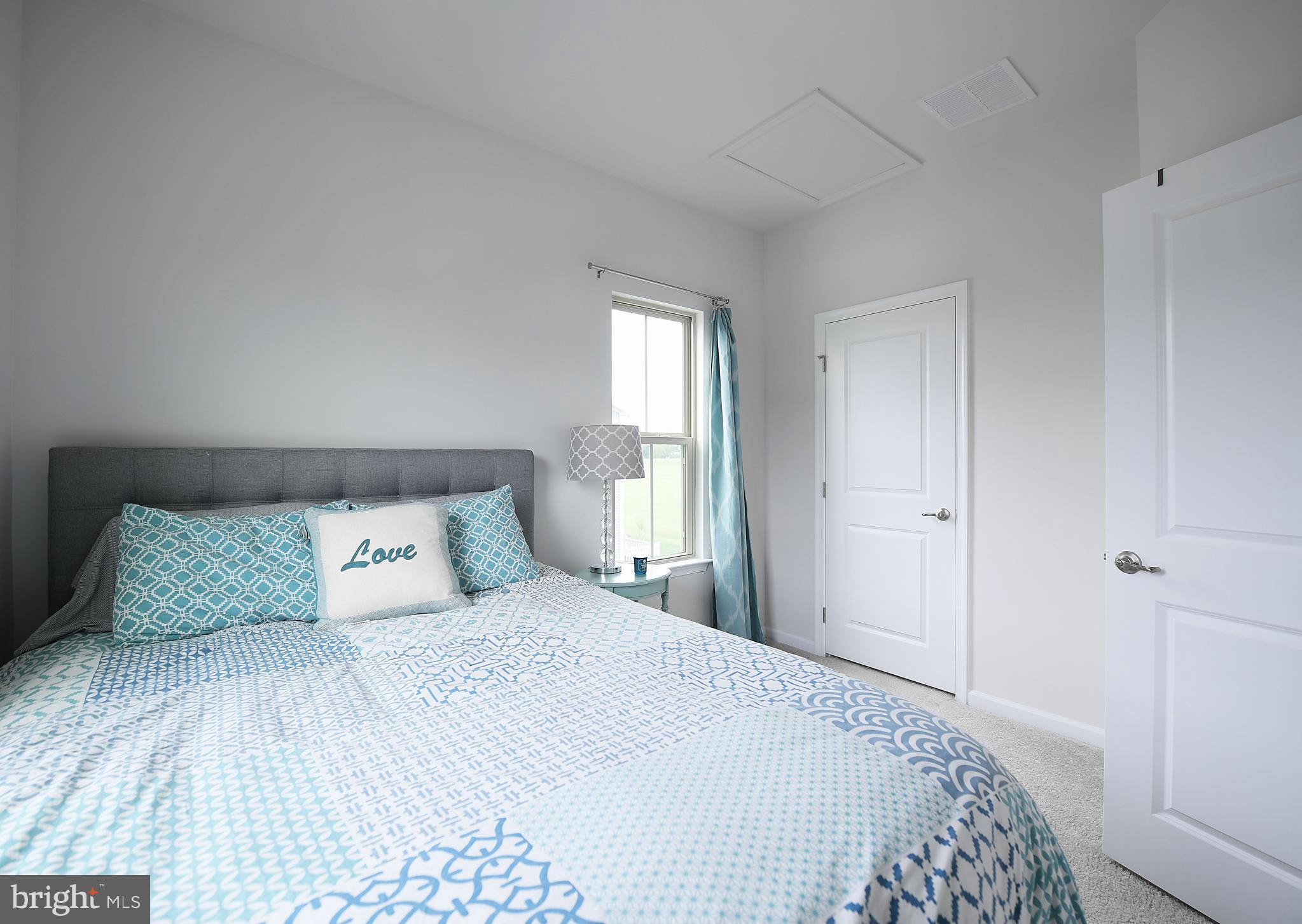 TOWNES AT BYNUM RUN - Residential