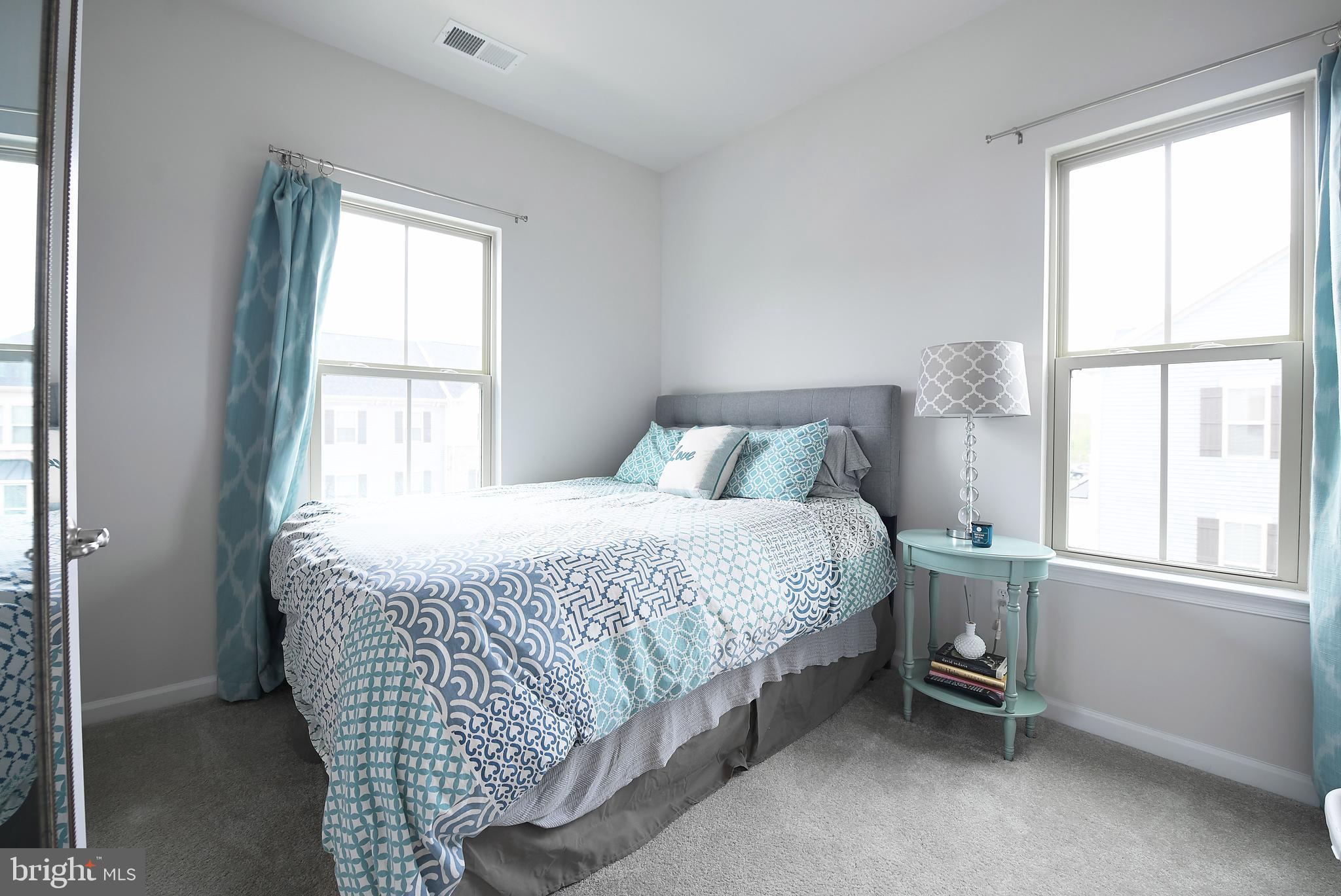 TOWNES AT BYNUM RUN - Residential