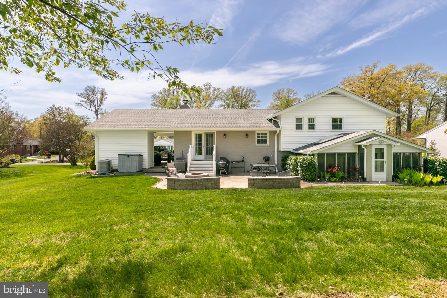 YACHT HAVEN ESTATES - Residential