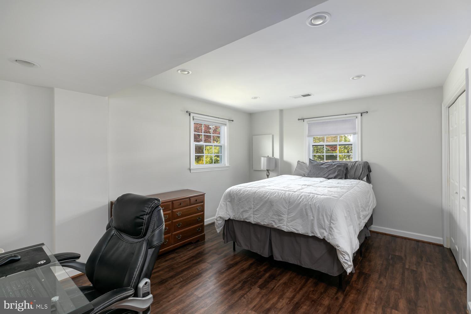 YACHT HAVEN ESTATES - Residential