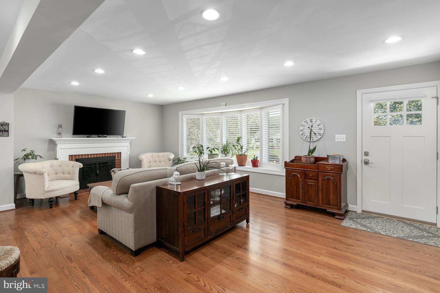 YACHT HAVEN ESTATES - Residential