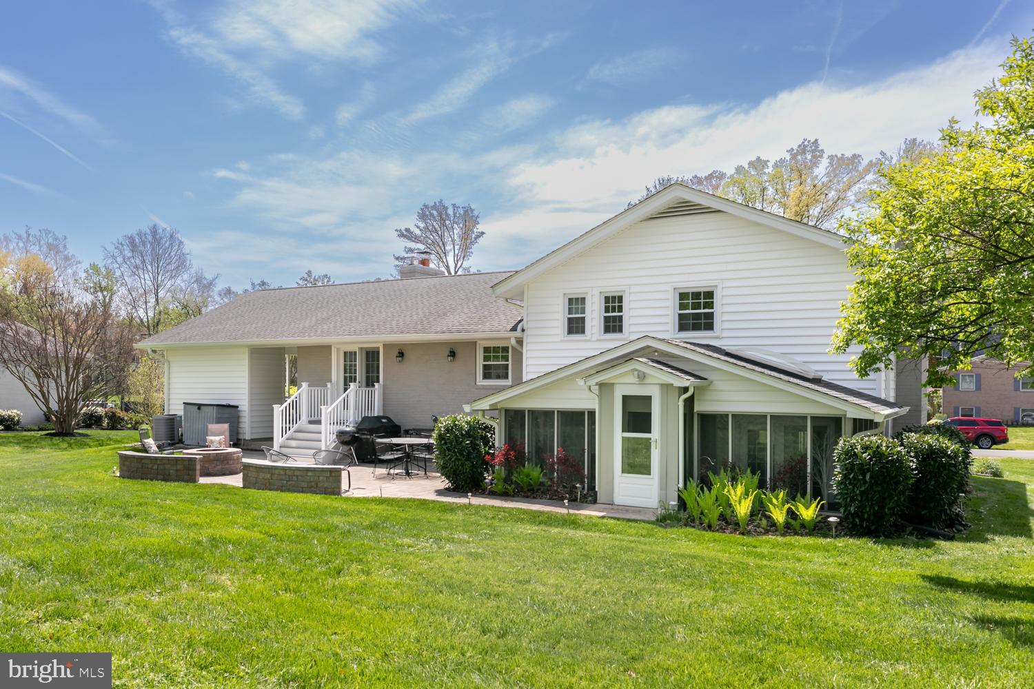 YACHT HAVEN ESTATES - Residential