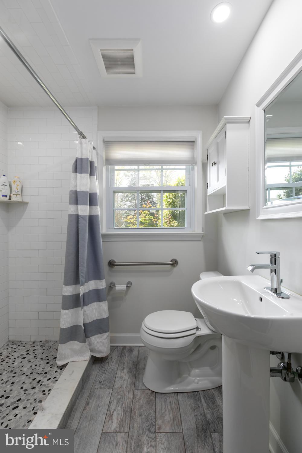 YACHT HAVEN ESTATES - Residential