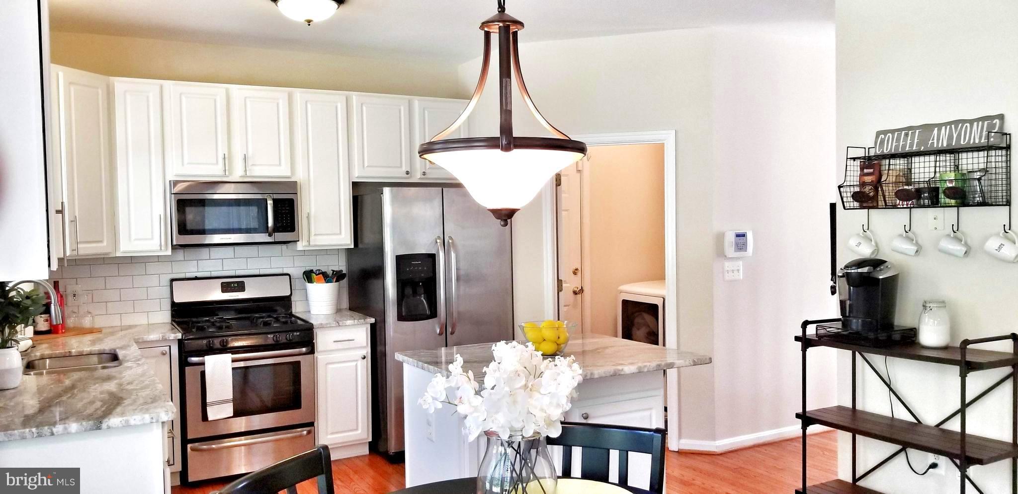 FOX POINT - Residential