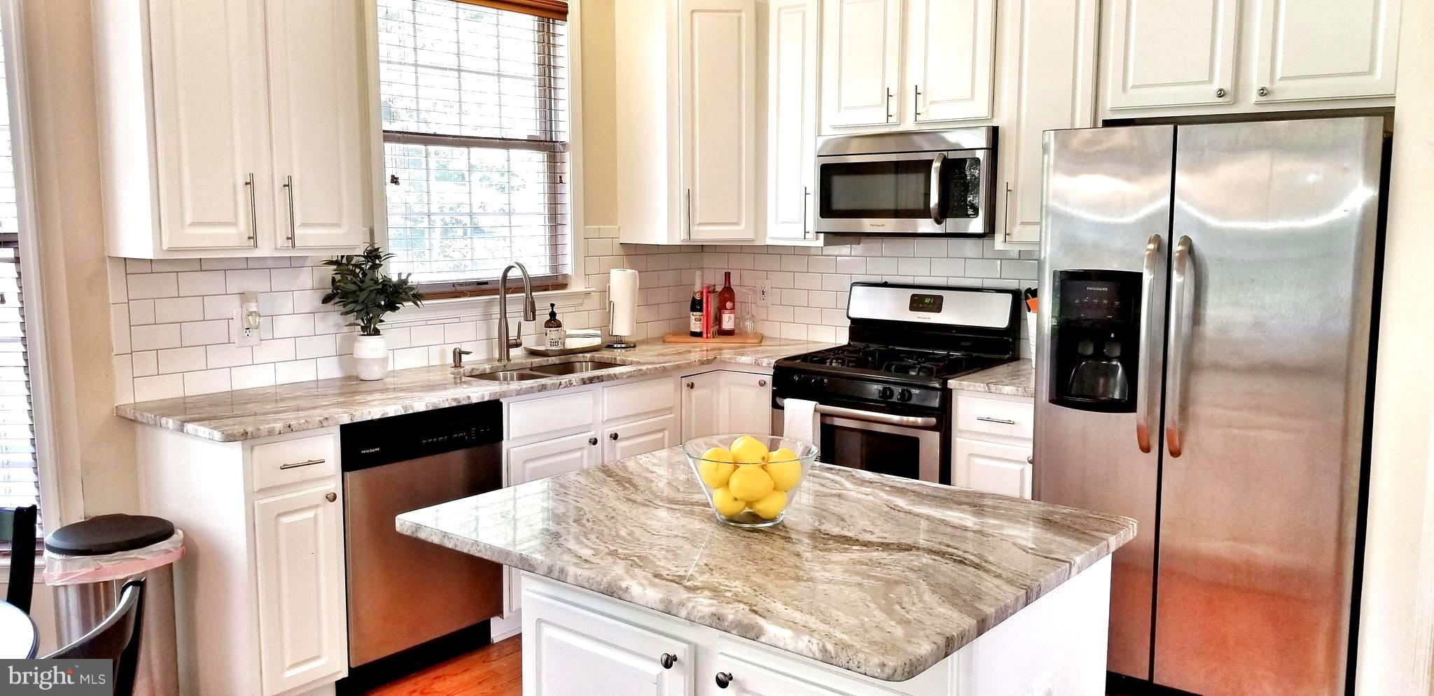 FOX POINT - Residential