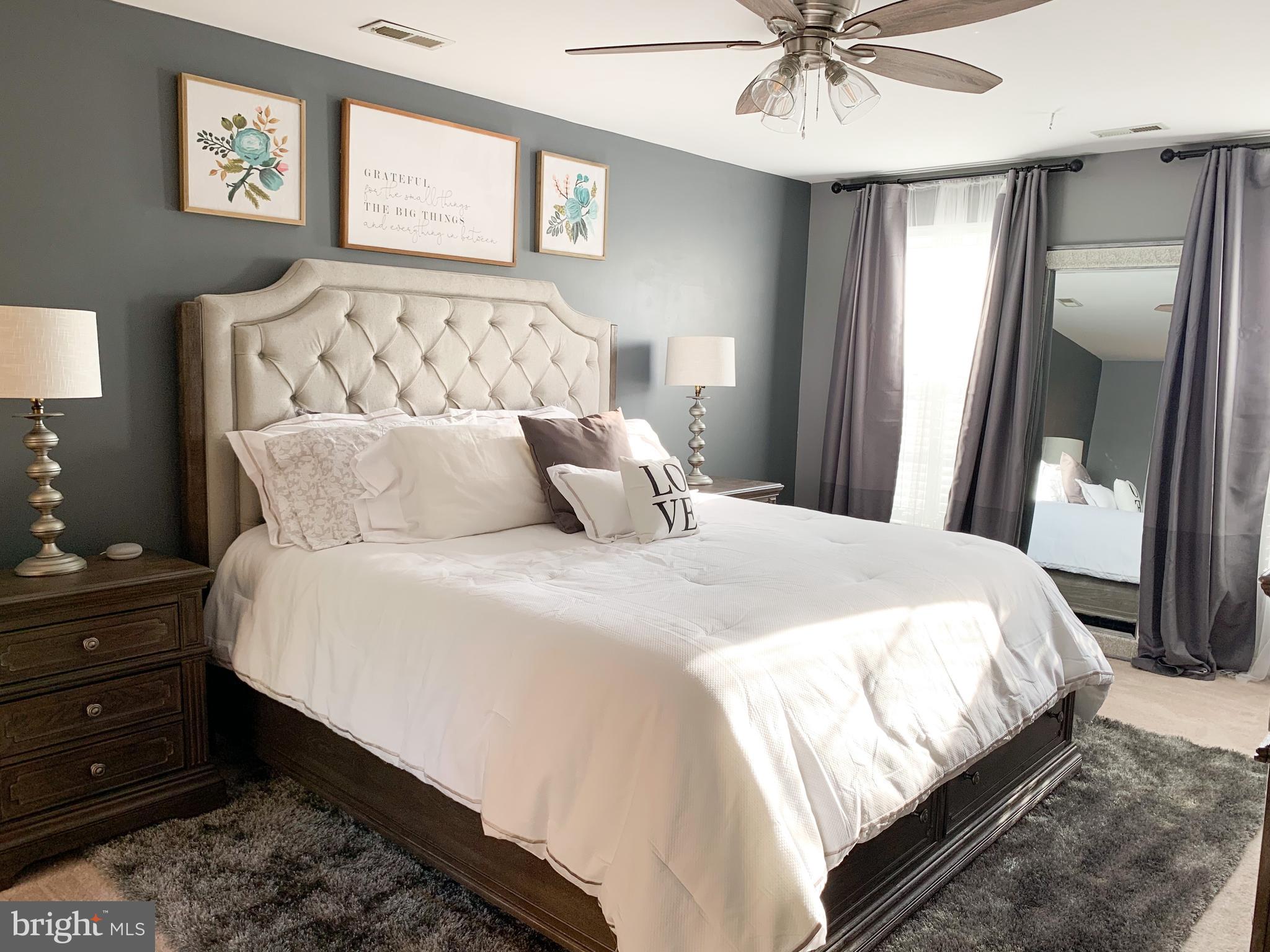 FOX POINT - Residential