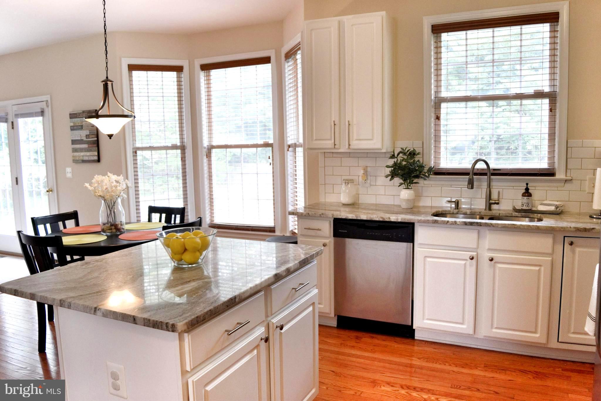 FOX POINT - Residential