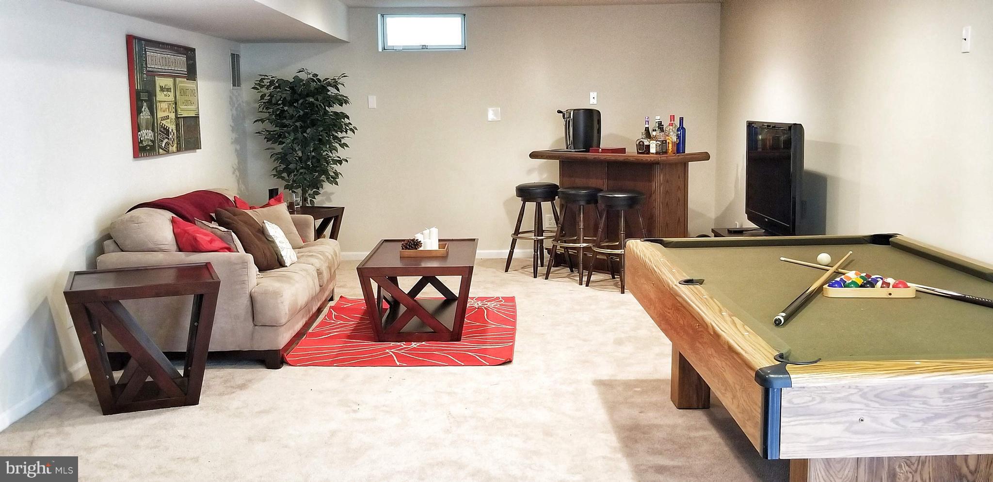 FOX POINT - Residential