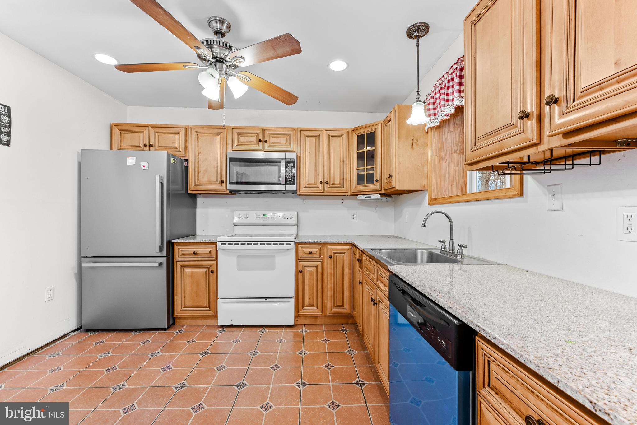 POPLAR GROVE - Residential