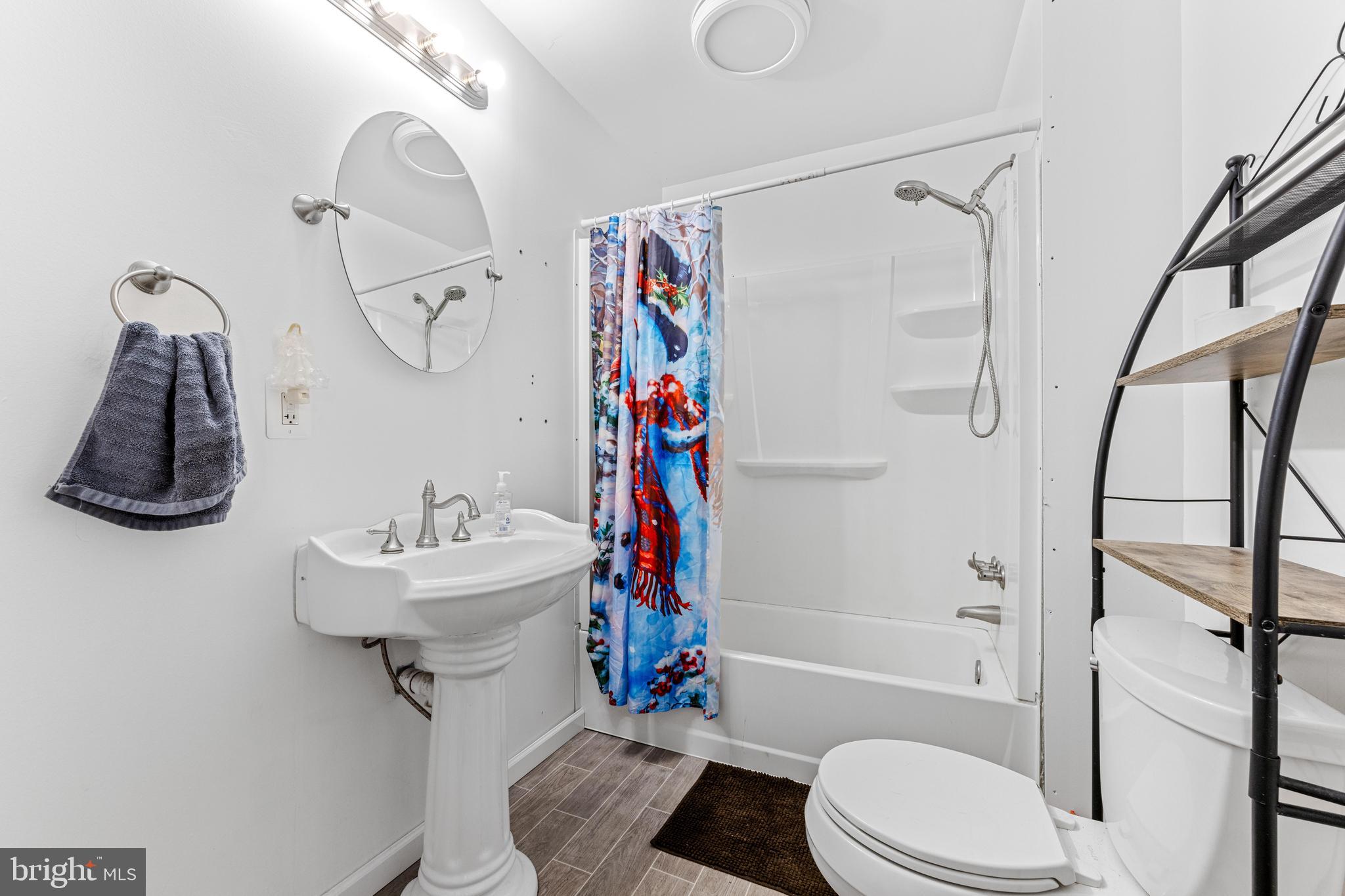 POPLAR GROVE - Residential