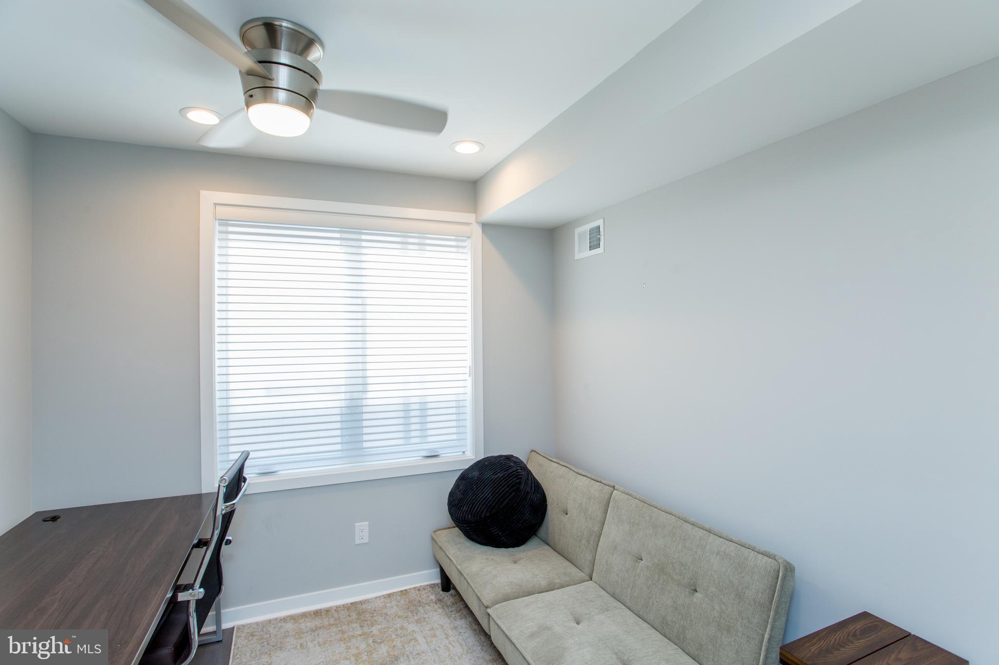 FRANCISVILLE - Residential Lease