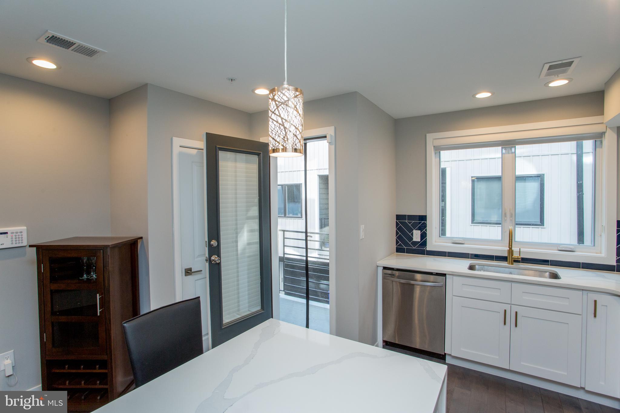 FRANCISVILLE - Residential Lease