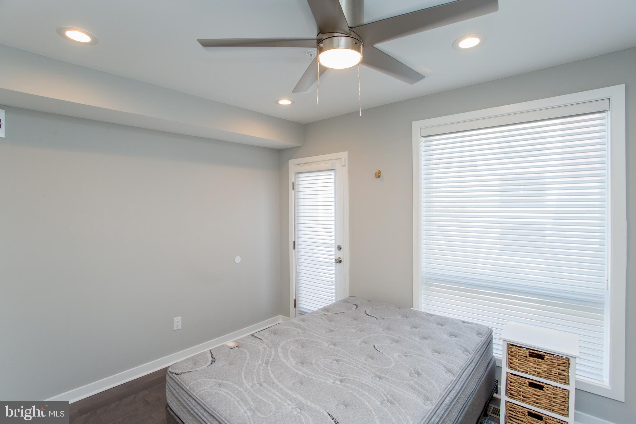 FRANCISVILLE - Residential Lease