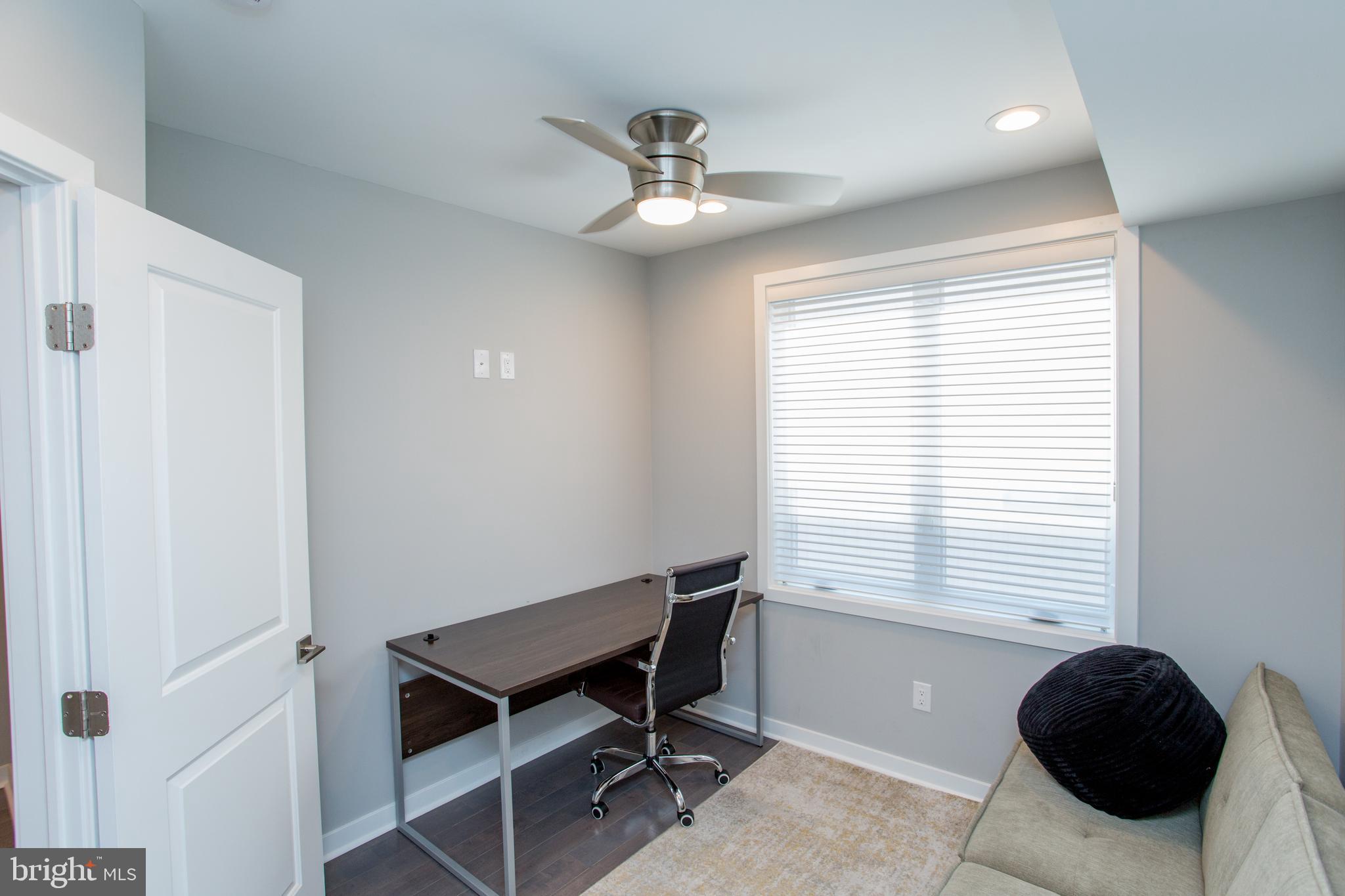 FRANCISVILLE - Residential Lease