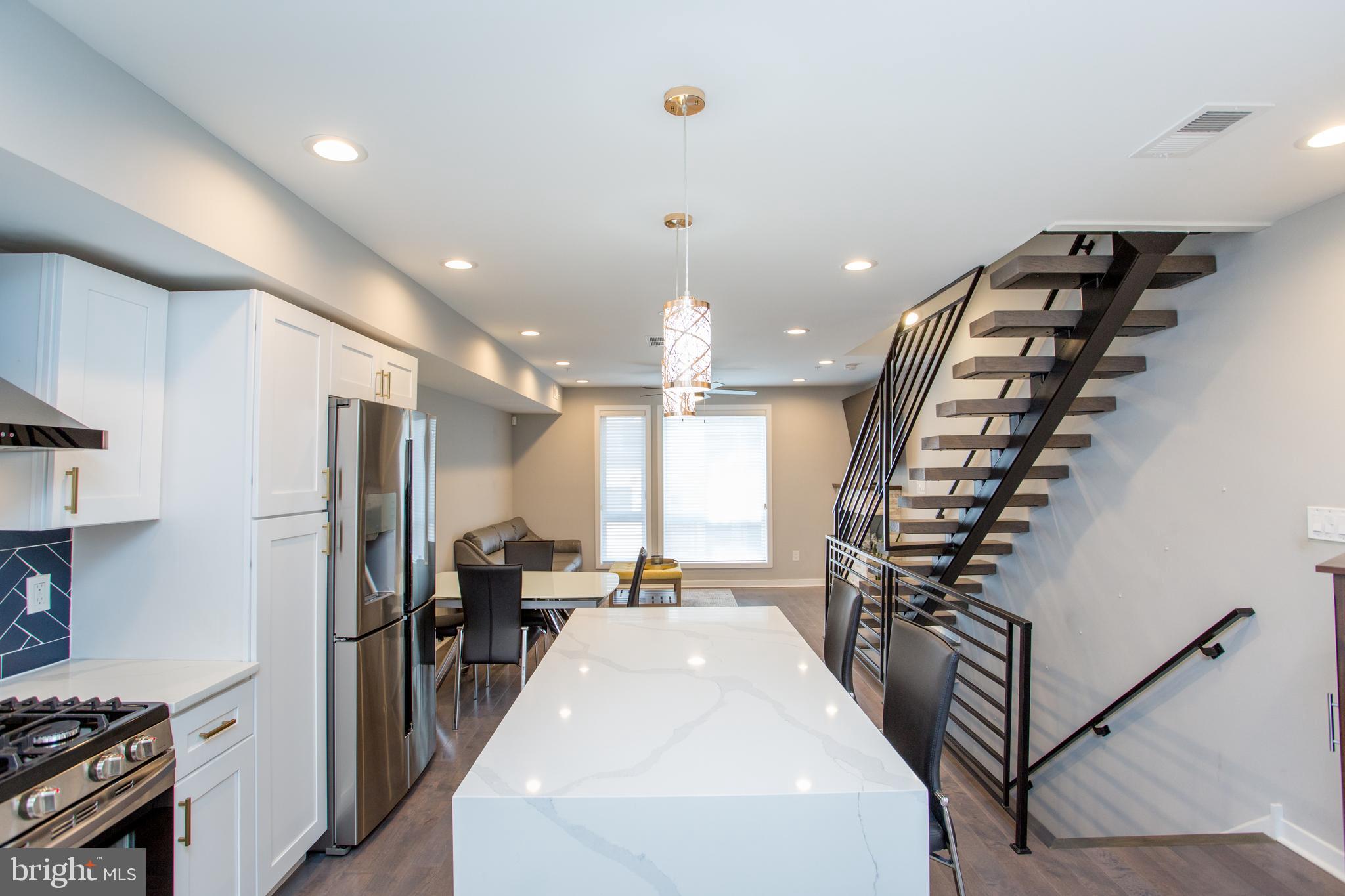 FRANCISVILLE - Residential Lease