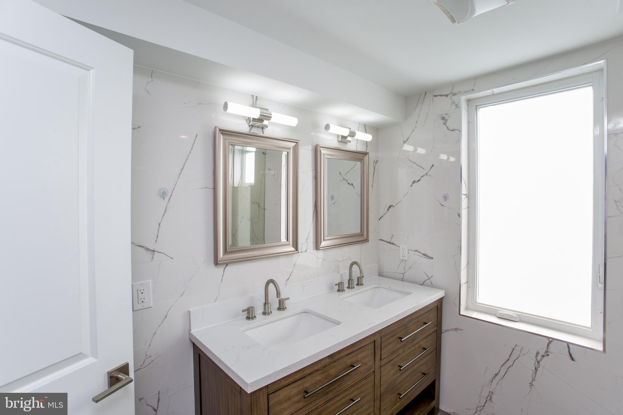 FRANCISVILLE - Residential Lease