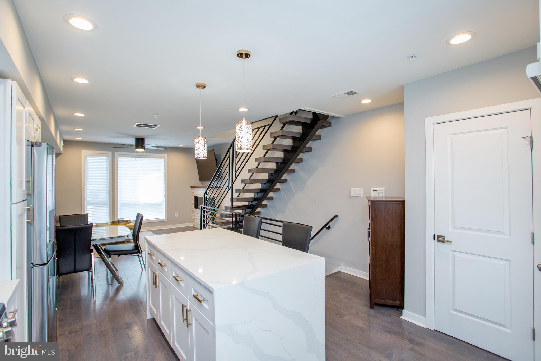 FRANCISVILLE - Residential Lease