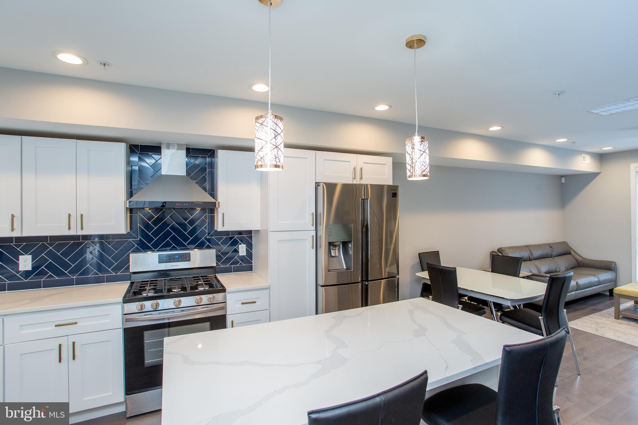 FRANCISVILLE - Residential Lease