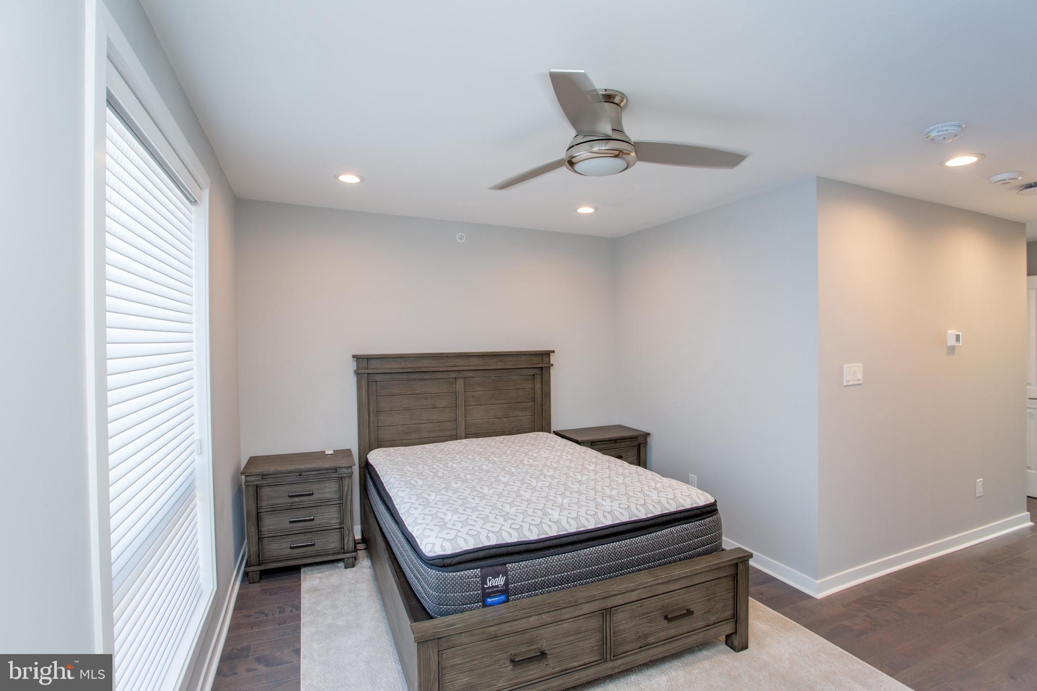 FRANCISVILLE - Residential Lease