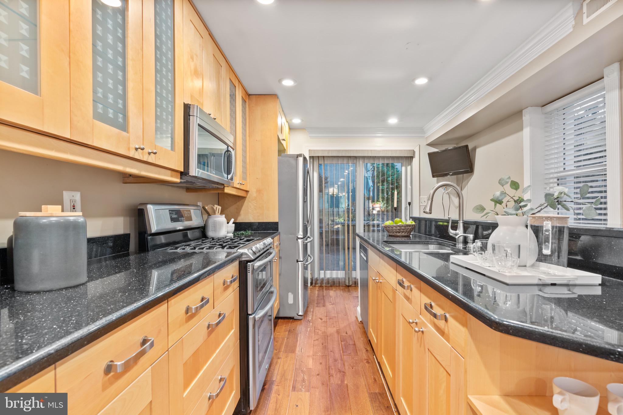 FELLS POINT HISTORIC DISTRICT - Residential